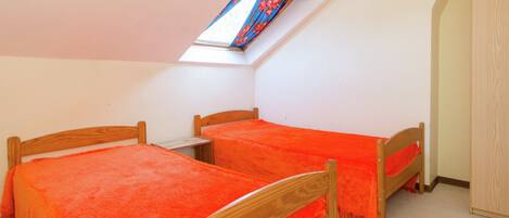 14 habitaciones y muebles diferentes