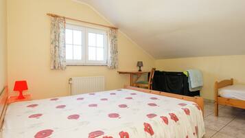 11 bedrooms, individually furnished