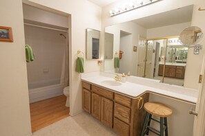 Towels - Moose in the Pines Condo (Pinetop)