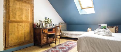 1 habitación, wifi y ropa de cama