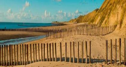 Cozy Chalet in Vrouwenpolder With Garden