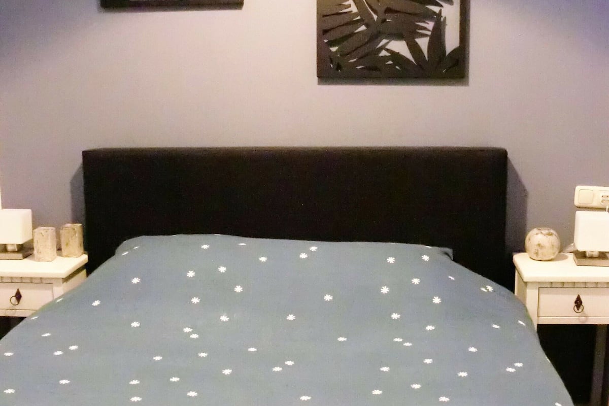 3 bedrooms, individually furnished, bed sheets