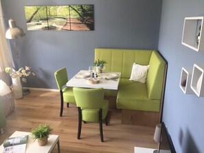 Dining - Modern Apartment in Noordwijk Near the Sea (Noordwijk)