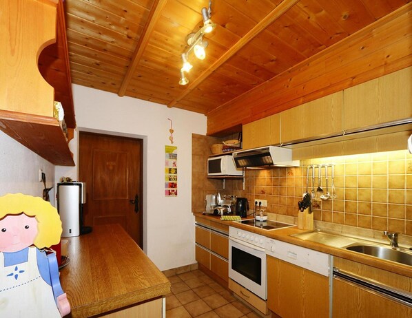 Classic-Apartment, 4 Schlafzimmer | Eigene Küche | Kühlschrank, Mikrowelle, Geschirrspüler