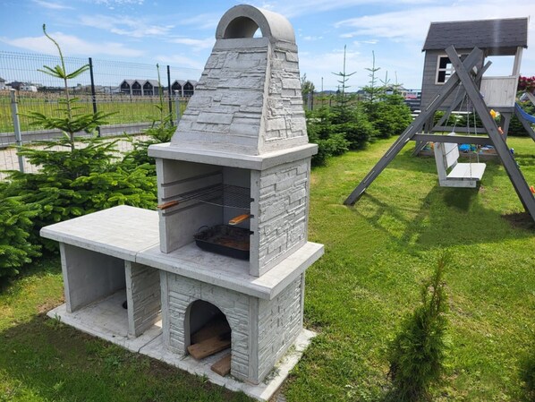 Klassiek appartement, 6 slaapkamers | Tuin