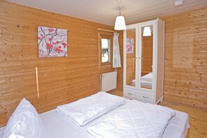 3 bedrooms, individually furnished - Ferienhaus in Hechthausen mit Terrasse (Hechthausen)