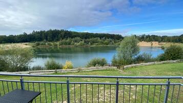 Pemandangan dari properti