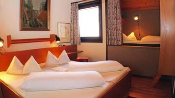 4 bedrooms, individually furnished, bed sheets