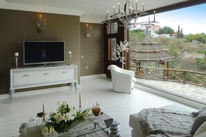 Classic-hus - 3 soveværelser | Stue | Dvd-afspiller