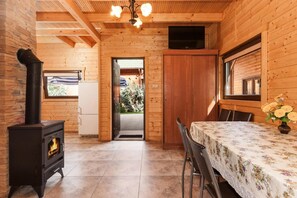 Classic House, 2 Bedrooms | Living room | Fireplace