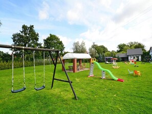 Comfort House, 2 Bedrooms | Garden