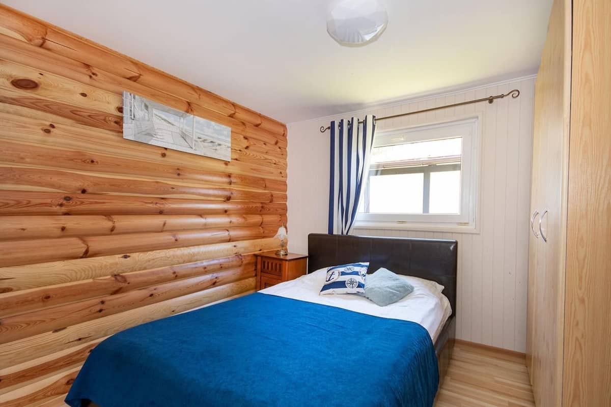 Casa Confort, 2 habitaciones | 4 dormitorios, mobiliario individual, ropa de cama