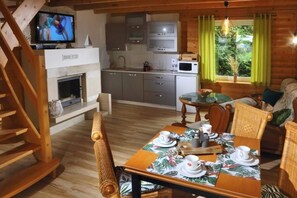 Maison Classique, 2 chambres | Salle de séjour