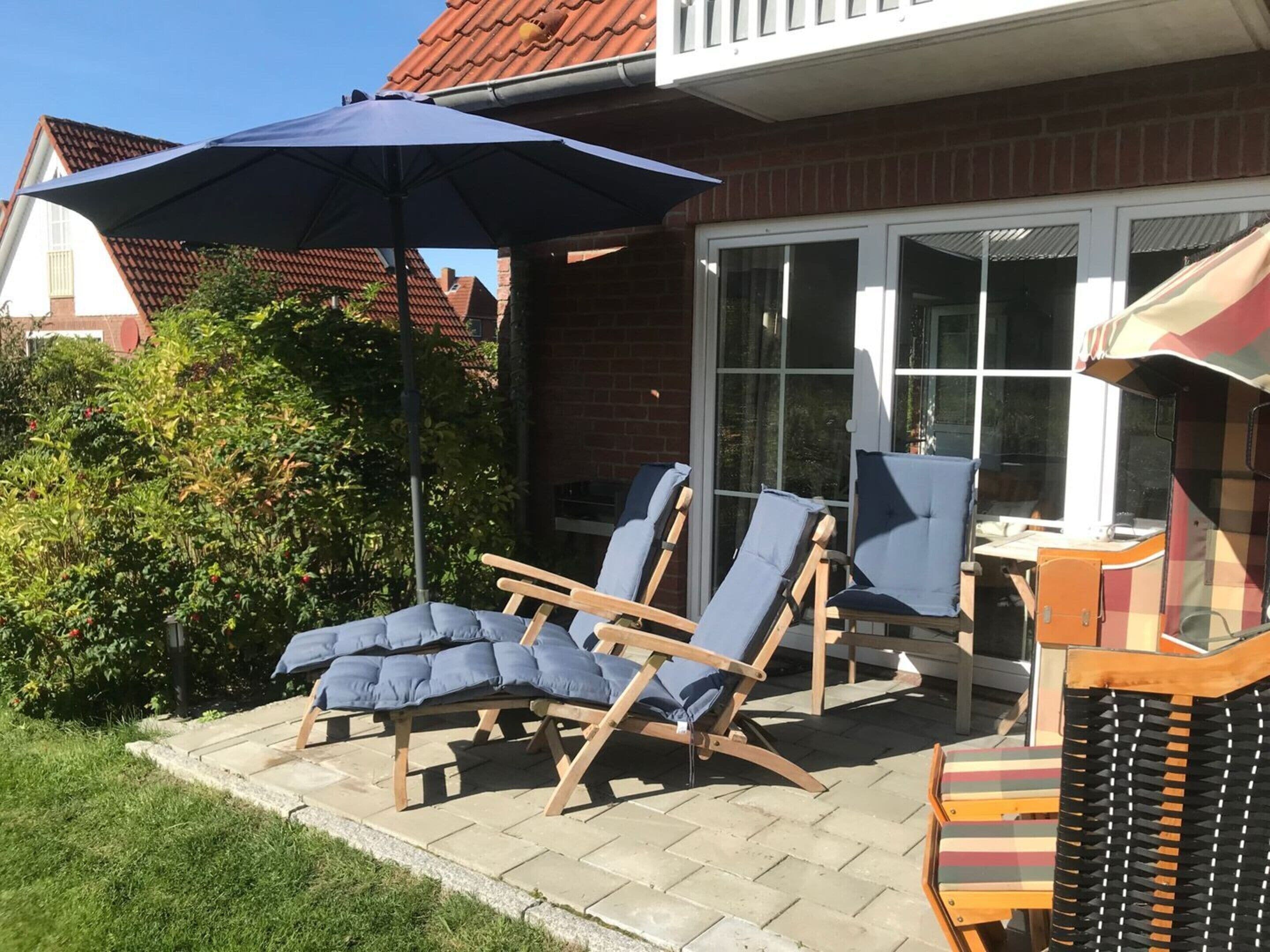 Classic Apartment, 2 Bedrooms | Balcony