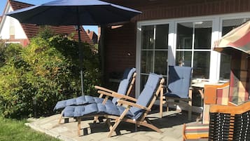 Classic Apartment, 2 Bedrooms | Balcony