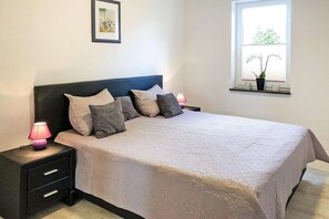 3 bedrooms, individually furnished, bed sheets - Apartment House Seeperle, Sommersdorf (Sommersdorf)