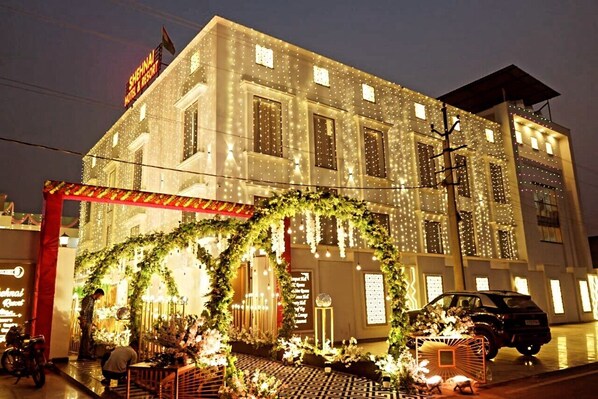 Front of property - THE SHEHNAI RESORT (Alwar)