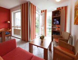 Classic Apartment, 1 Bedroom | Living room