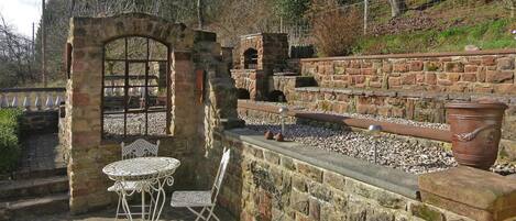 Classic House, 2 Bedrooms | Tempat makan luar