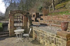 Nhà phong cách cổ điển, 2 phòng ngủ | Khu ẩm thực ngoài trời