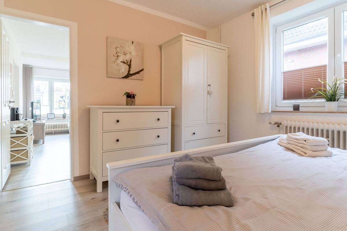 4 bedrooms, individually furnished