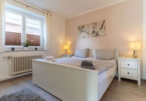 4 bedrooms, individually furnished