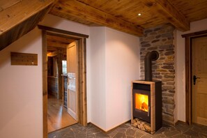 Classic Chalet, 4 Bedrooms | Interior - Chalet Steinbock, St. Martin am Tennengebirge (Sankt Martin am Tennengebirge)