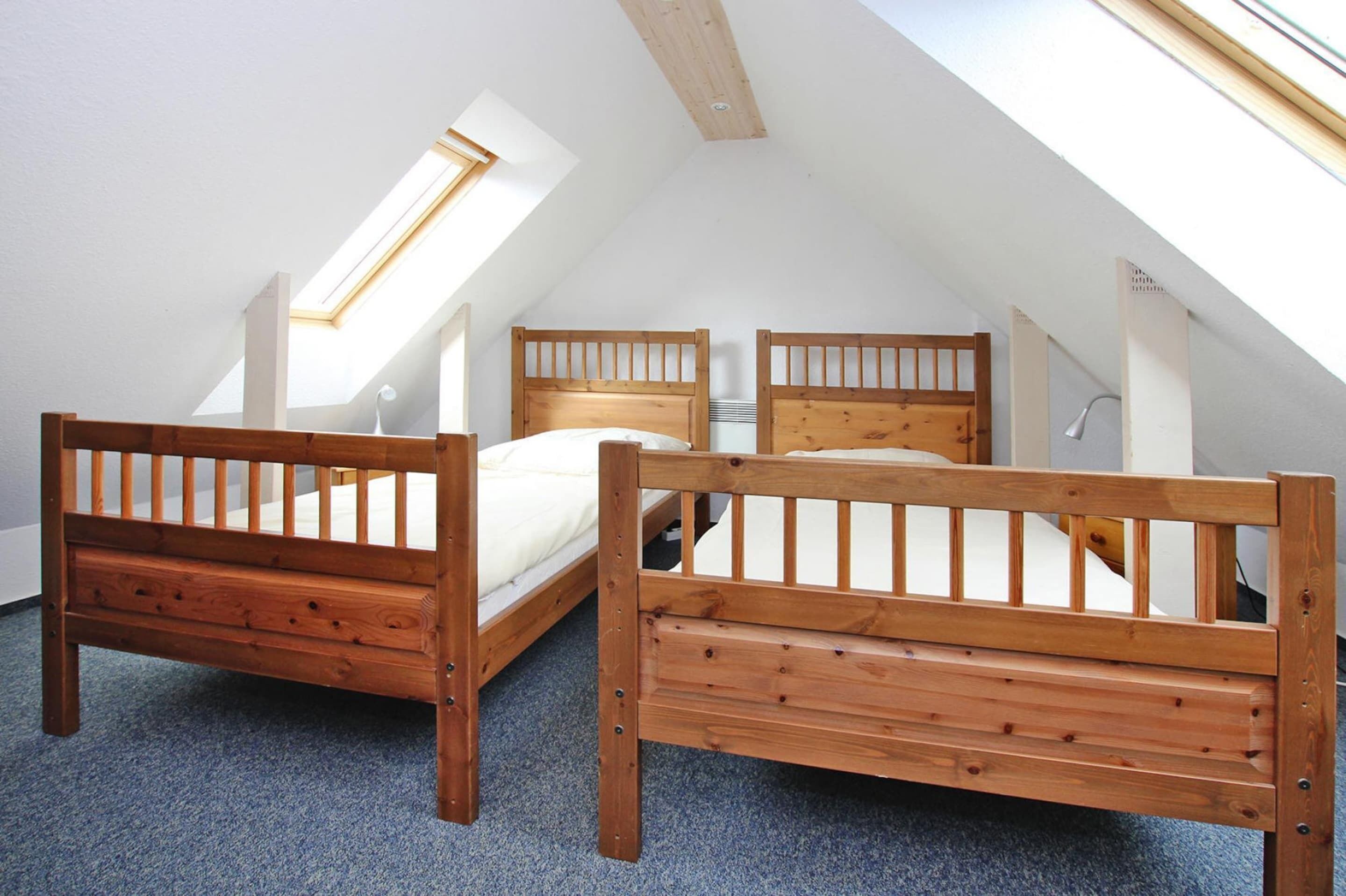 5 bedrooms, individually furnished