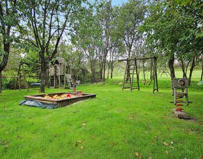 Classic House, 5 Bedrooms | Garden - Holiday Resort in the Muritz National Park, Mirow (Mirow)