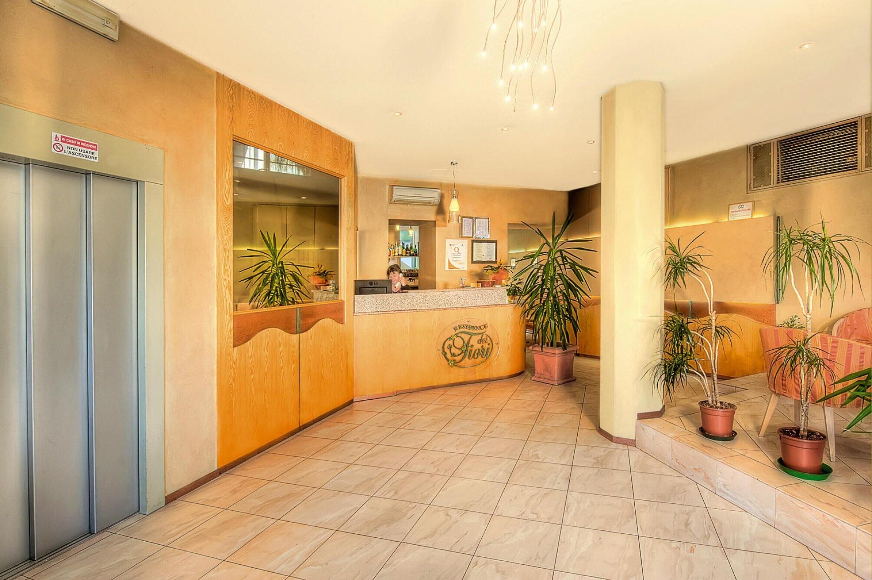 Classic Apartment, 3 Bedrooms | Lobby