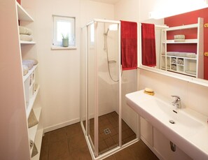 Classic-Haus, 3 Schlafzimmer | Badezimmer | Dusche