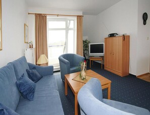 Classic-Apartment, 2 Schlafzimmer | Wohnzimmer