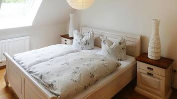 Apartemen Comfort, 2 kamar tidur | 4 kamar tidur dan dilengkapi dengan perabotan berbeda-beda