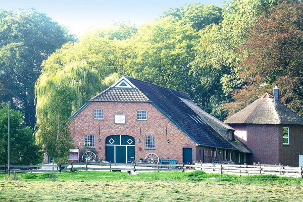 Ferienhof Landhaus Markus, Southern Switzerland - Stadland