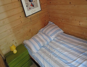 3 bedrooms, individually furnished, bed sheets