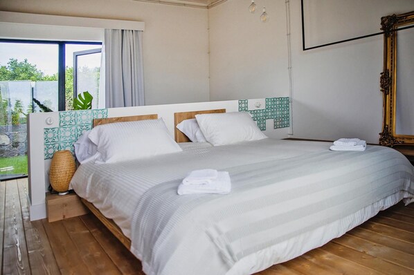Classic Bungalow, 2 Bedrooms | 3 bedrooms, individually furnished