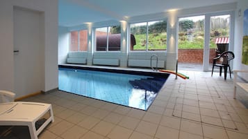 Deluxe-lejlighed - 2 soveværelser | Pool | Indendørs pool, udendørs pool