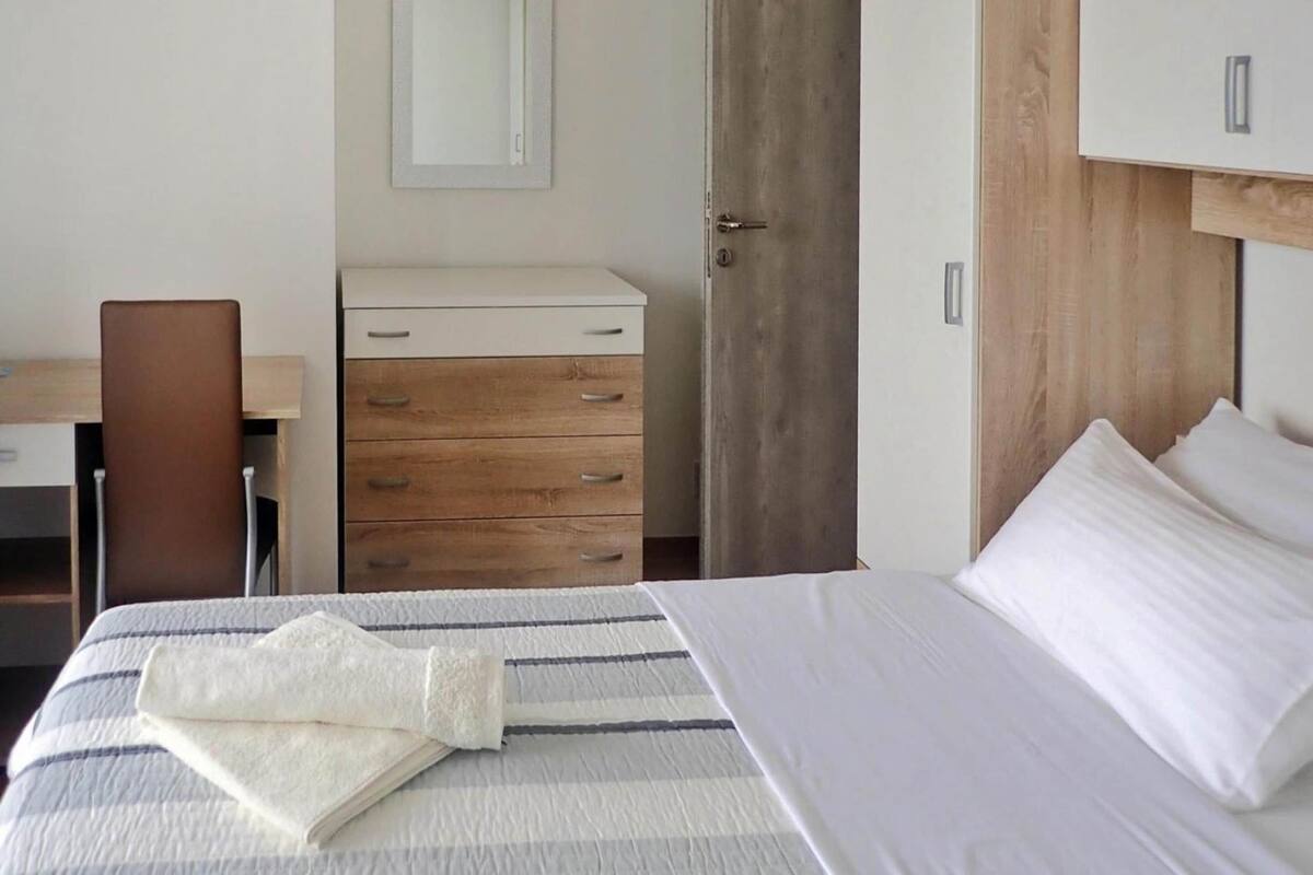 Casa Deluxe, 4 habitaciones | 9 habitaciones y muebles diferentes