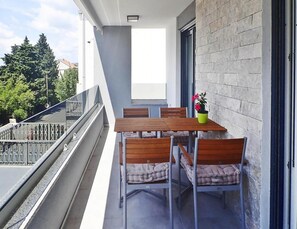 Comfort huis, 4 slaapkamers | Balkon