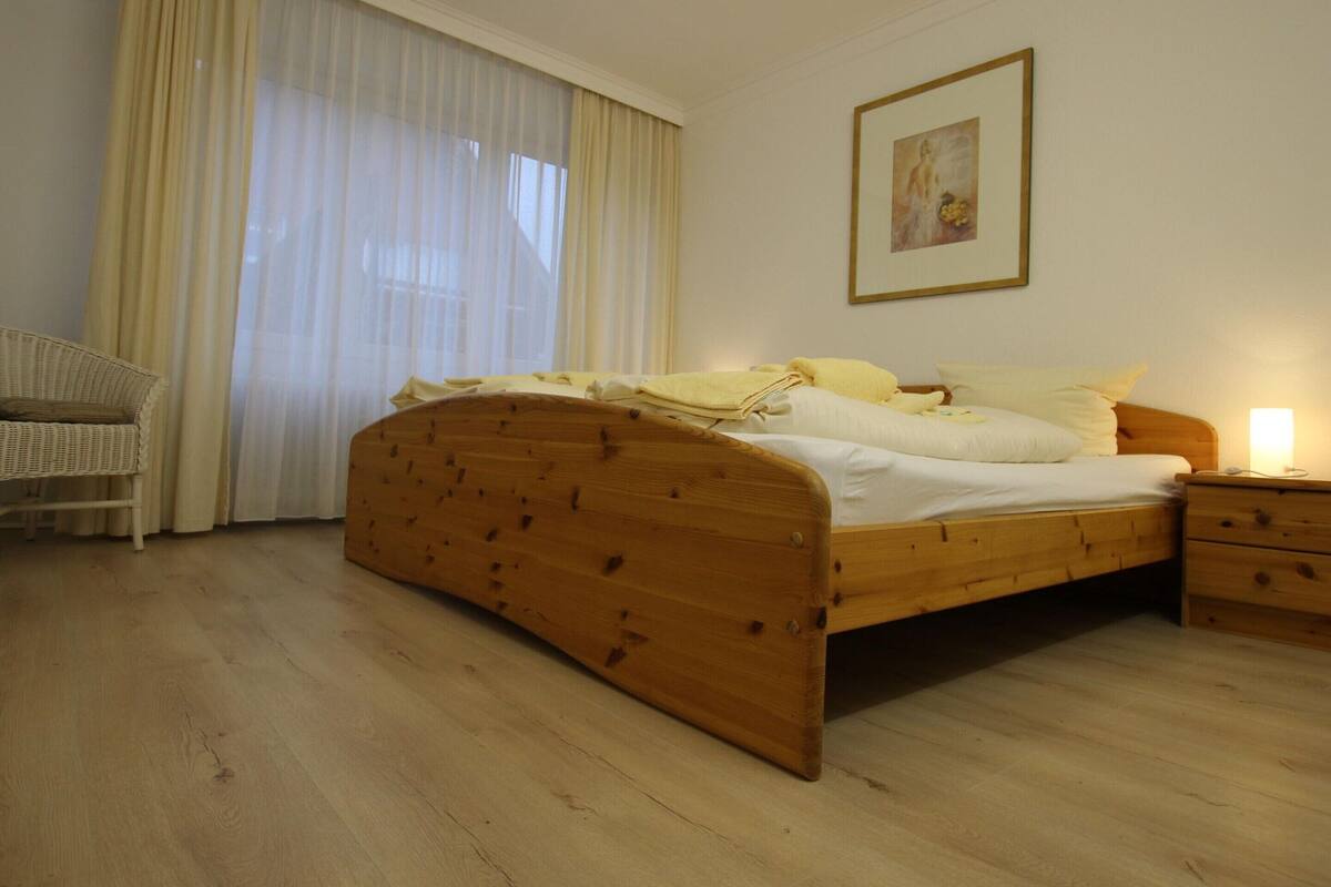 Classic Apartment, 2 Bedrooms | 8 bedrooms, individually furnished