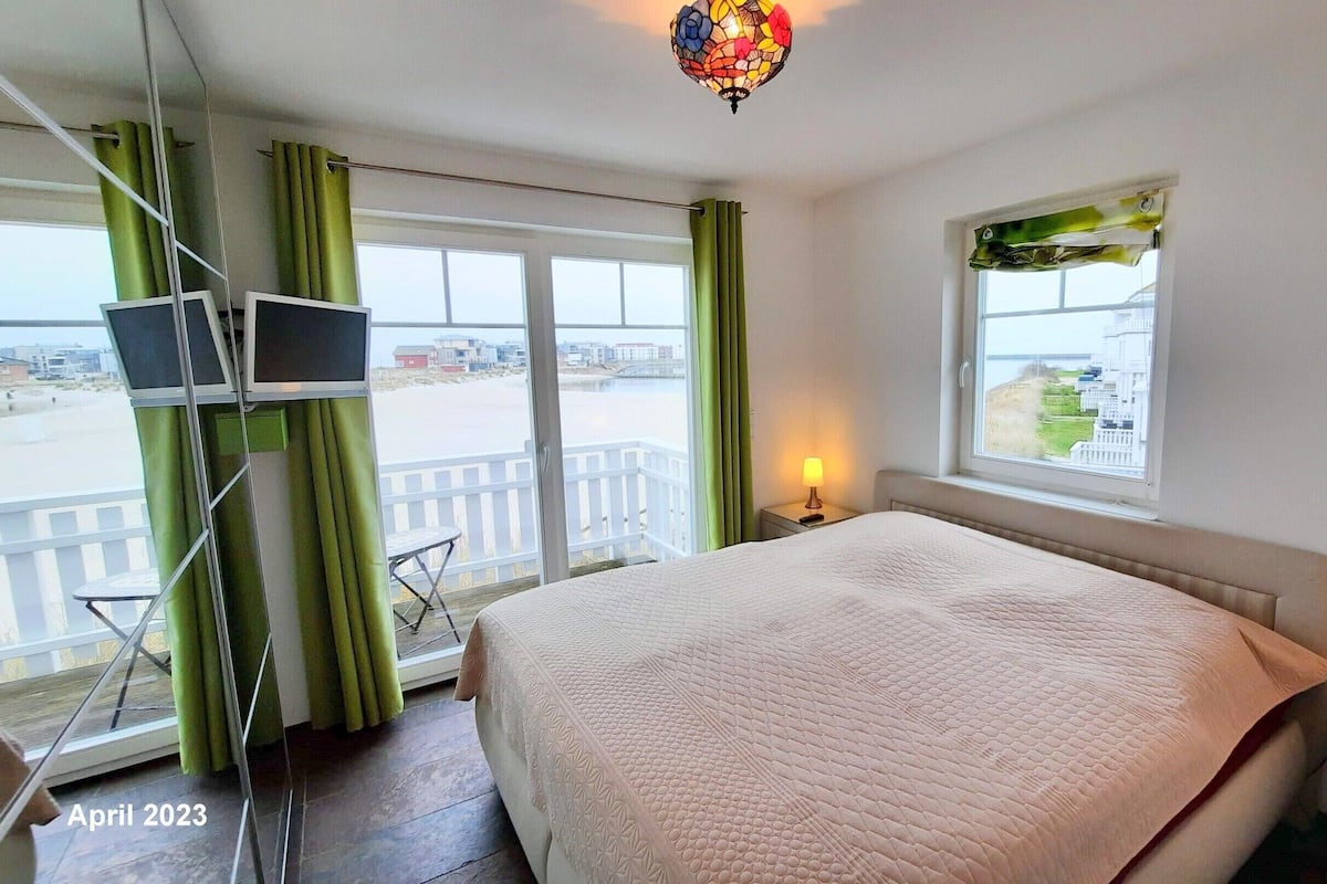 4 camere, con arredamento individuale