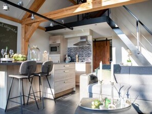 엘리트 하우스, 침실 2개 | 전용 주방 | 전자레인지, 식기 세척기, 커피/티 메이커, 전기 주전자