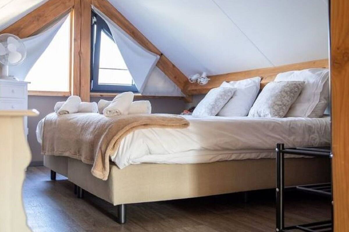 Comfort House, 3 Bedrooms | 10 bilik tidur, dilengkapkan perabot secara berasingan