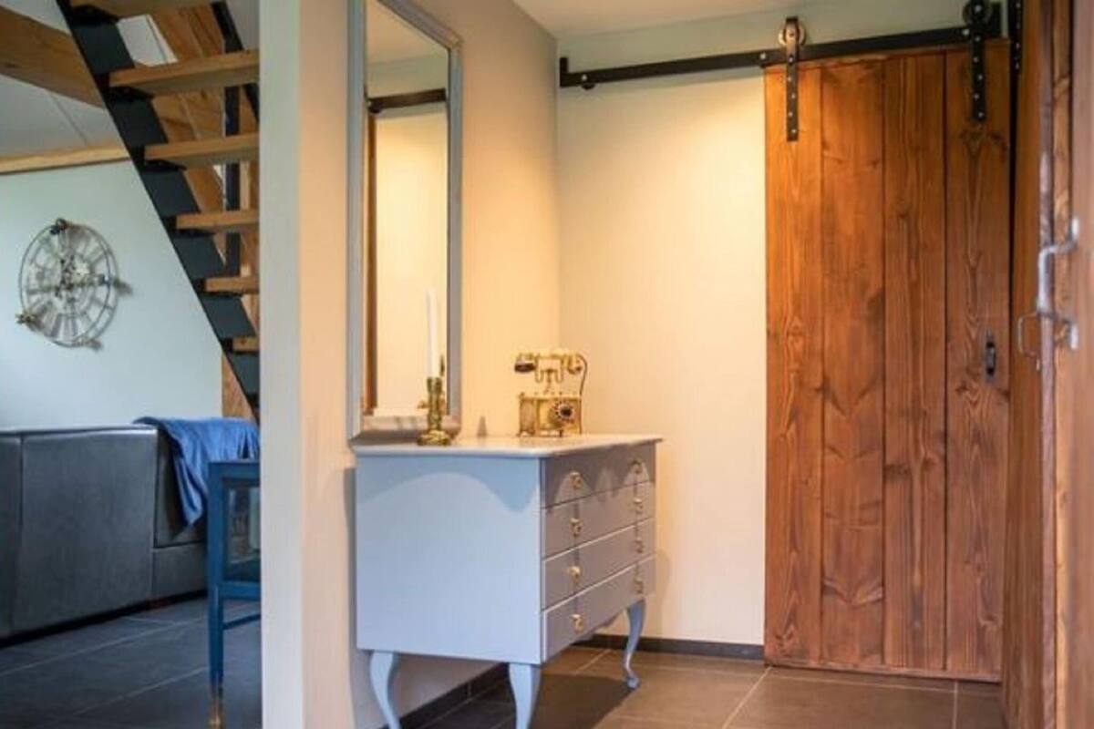 Deluxe House, 2 Bedrooms | Meja sambut tetamu