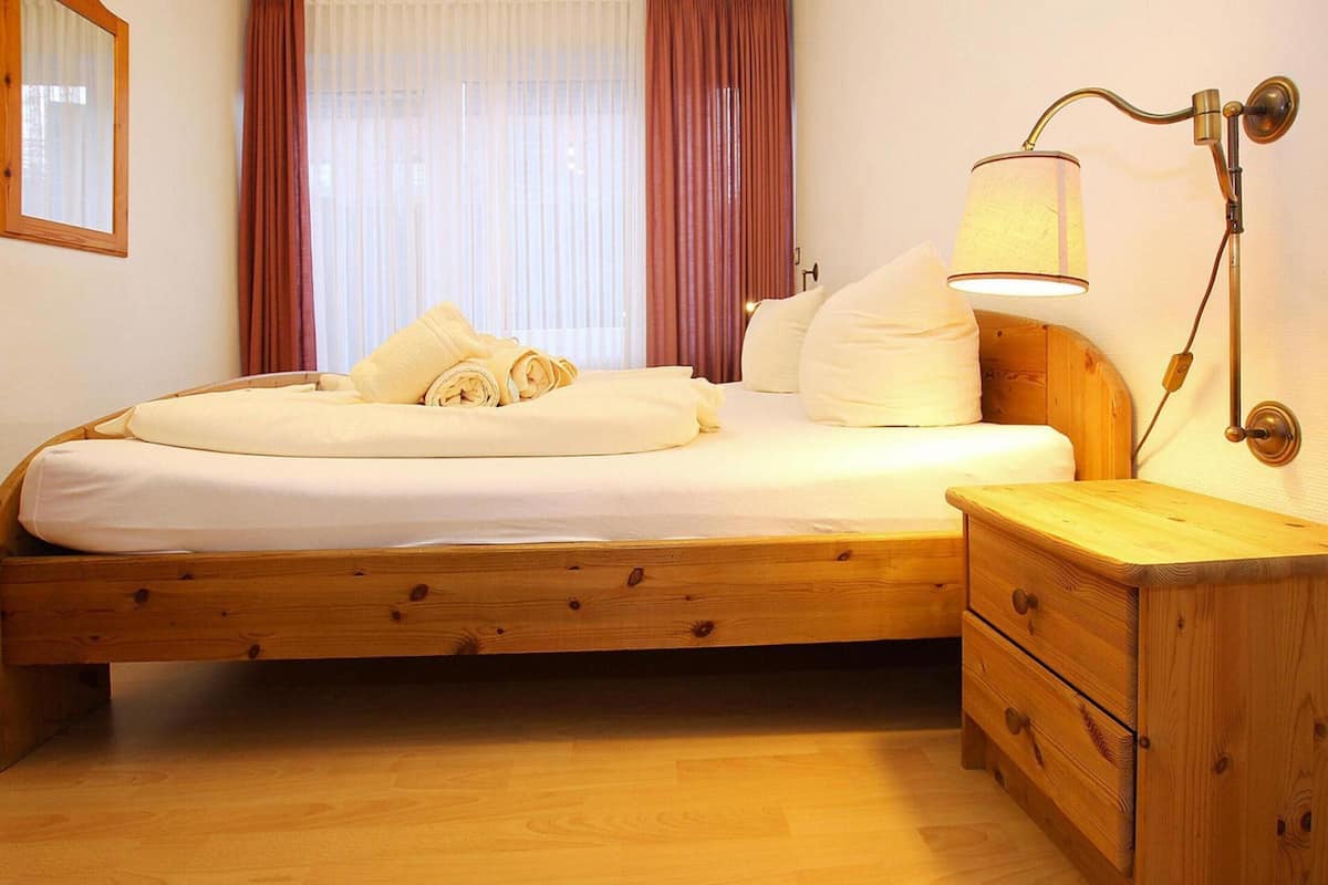 Comfort Apartment, 2 Bedrooms | 8 bedrooms, individually furnished