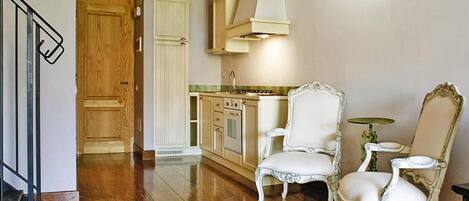 Classic Apartment, 1 Bedroom | Interior