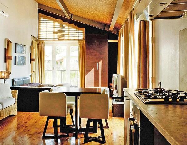 Classic Apartment, 1 Bedroom | Private kitchen | Fridge, oven, coffee/tea maker, electric kettle - Hesse Farm Holiday Borgo Pinete (Fucecchio)