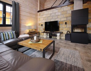 Fireplace, DVD player