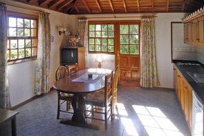 Appartement Deluxe, 1 chambre | Cuisine privée | Réfrigérateur, lave-vaisselle, cafetière/bouilloire