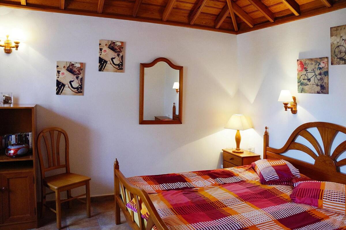 Deluxe Apartment, 1 Bedroom | 5 bedrooms, individually furnished